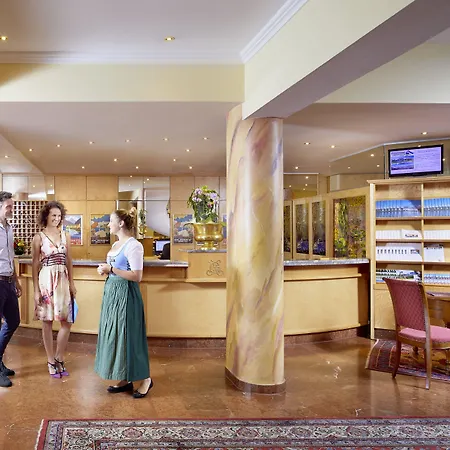 Szálloda Grand Zell Am 4*