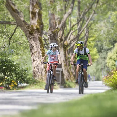 Szálloda Grand Zell Am 4*