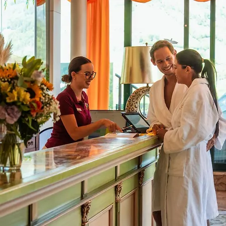 Hotel Grand Zell Am 4*
