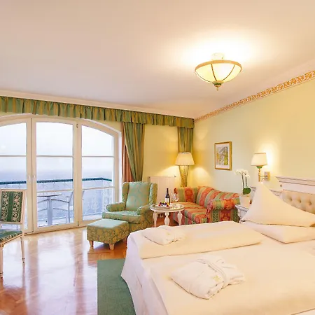 Grand Zell Am Hotel 4*